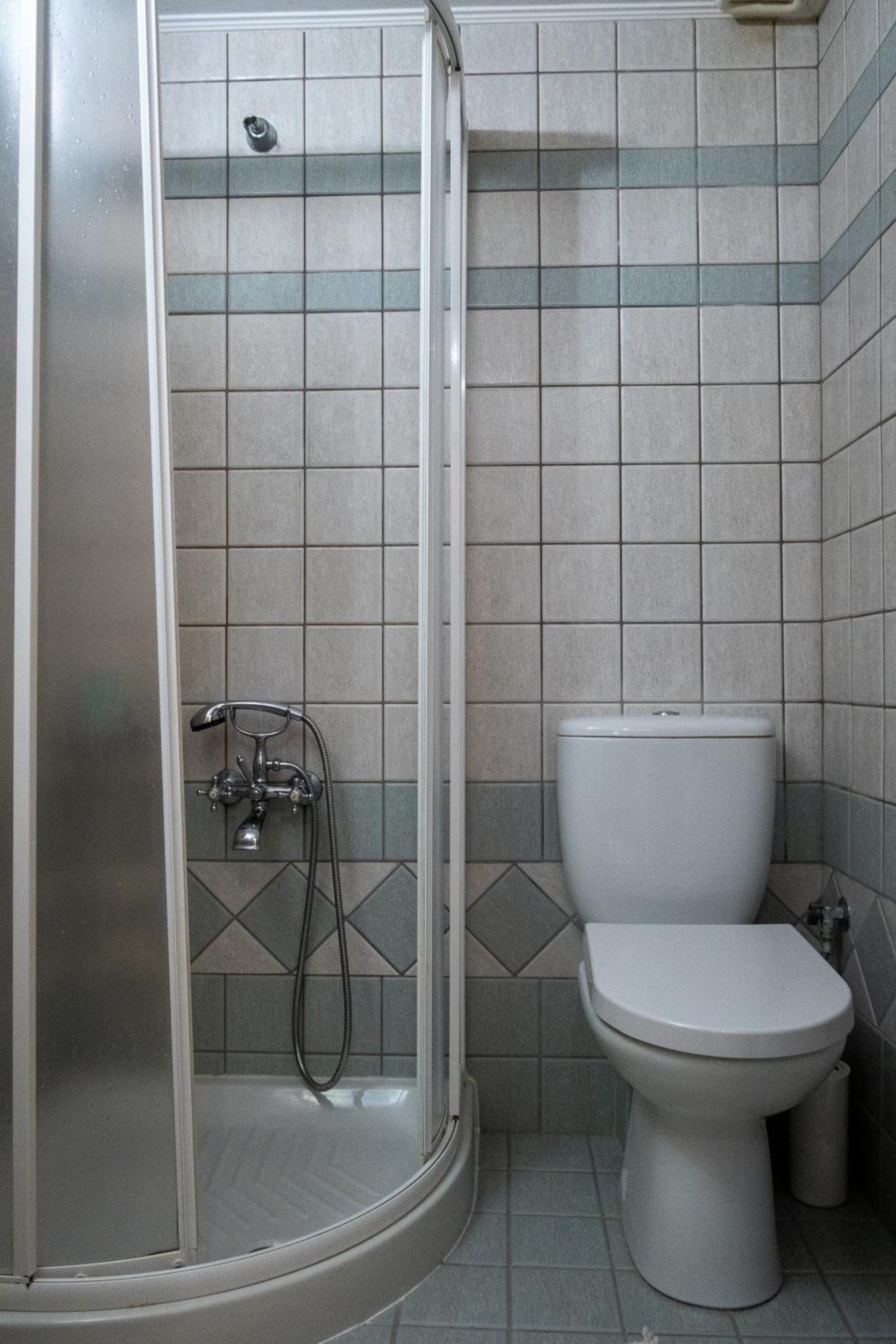 לרפטרה Spacious House In A Quiet Neighbourhood מראה חיצוני תמונה