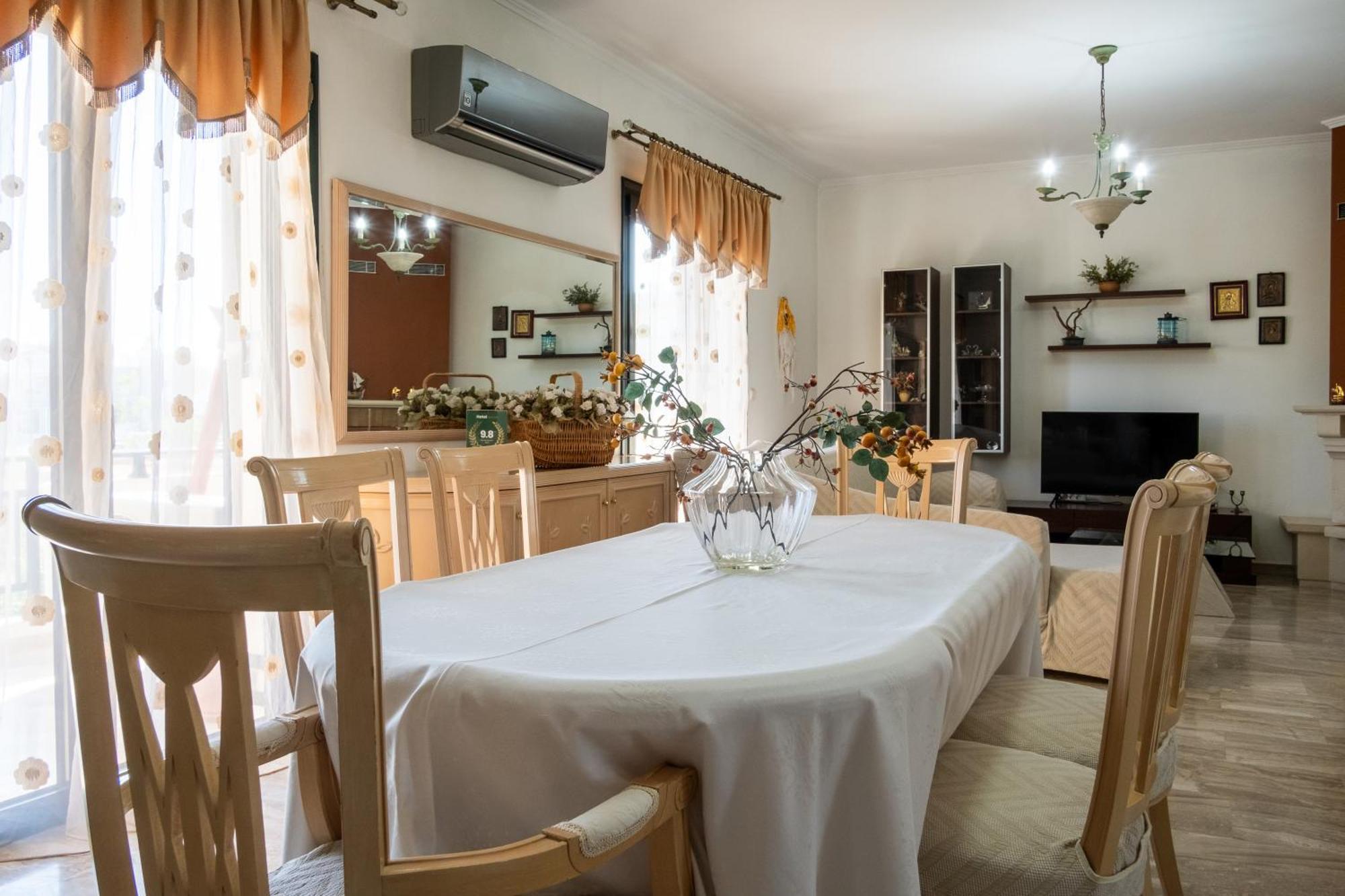 לרפטרה Spacious House In A Quiet Neighbourhood מראה חיצוני תמונה